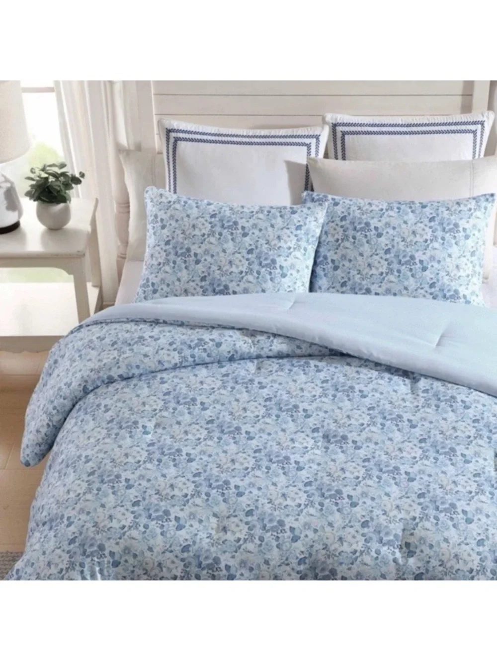 Beautiful ~ TWIN Quartet Blue & White Floral Comforter Set 100% Soft Cotton